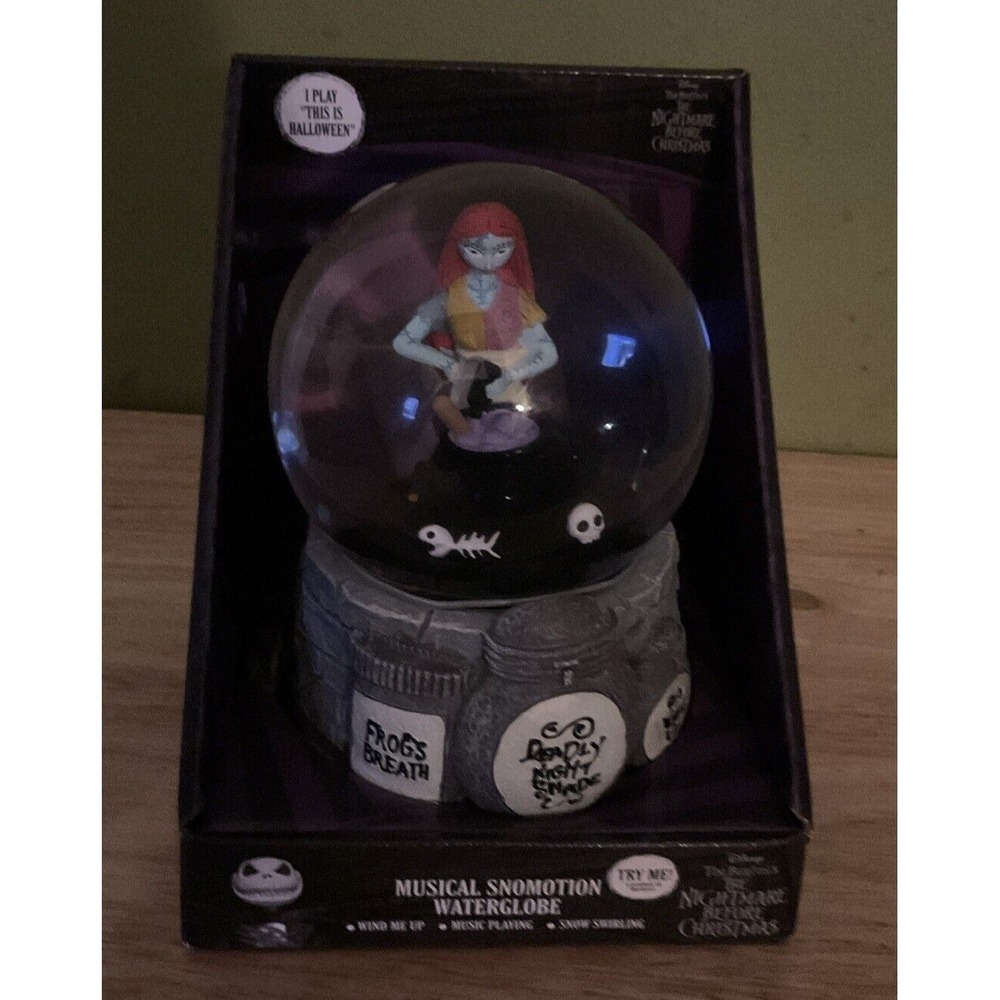 Tim Burton NightMare Before Christmas Sally Musical Snowmotion Waterglobe NIB